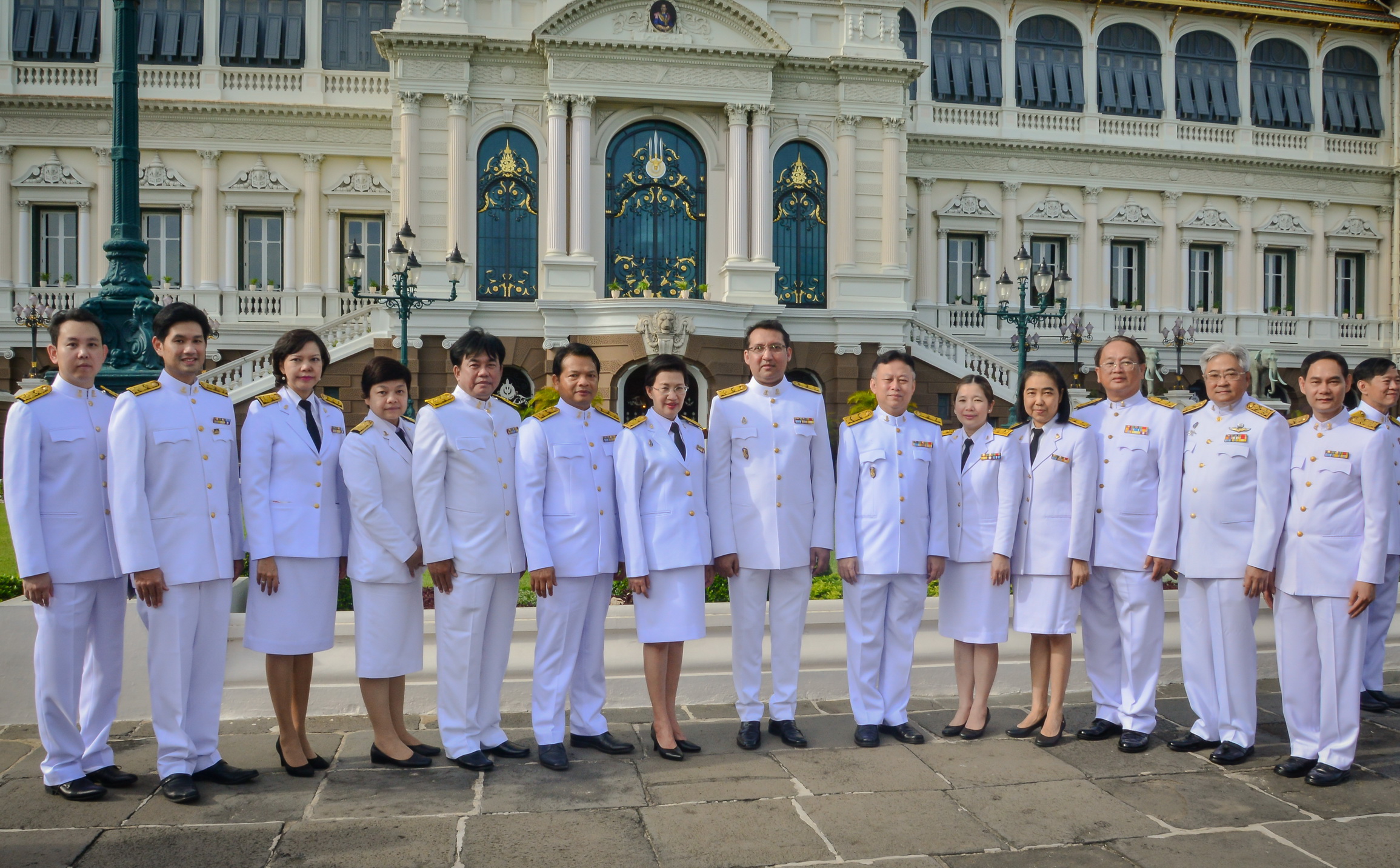 พิธีทำบุญตักบาตร